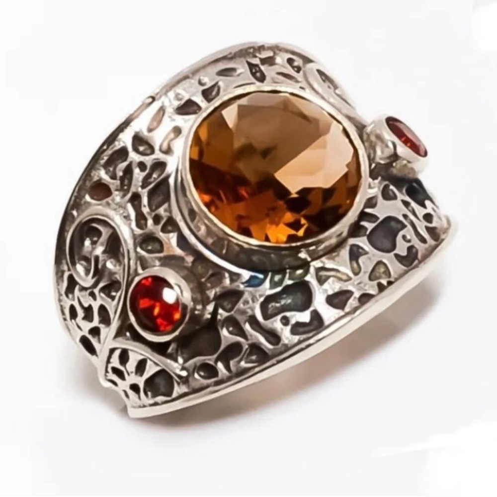 Smoky Quartz/Garnet Gemstone ring. Sz 8 SS